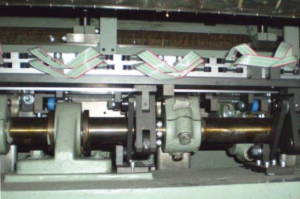 piezo system cut and loop tufting machine
